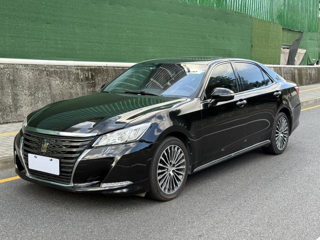 Crown 2018 2.0T Sport