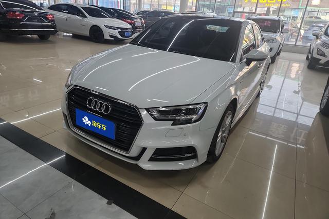 Audi A3 2019 Limousine 35 TFSI Style National V