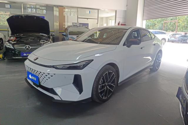 Changan UNI-V Smart iDD 2024 Blue Whale Smart iDD 136km Smart Cool Type