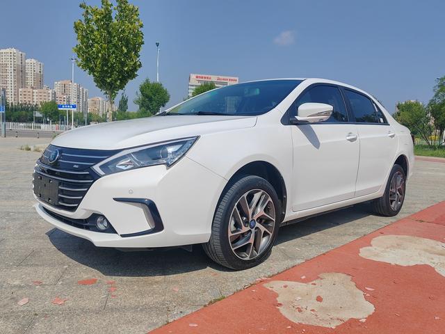 Qin EV 2018 Qin EV450 Smartlink Premium