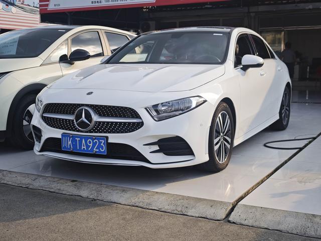 Mercedes-Benz A-class 2020 model A 180 L