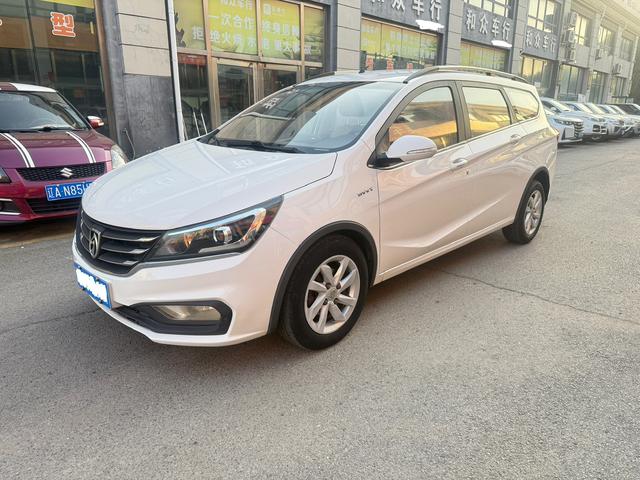 Baojun 310W 2017 1.5L manual fashion type national V