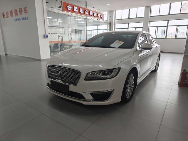 Lincoln MKZ 2019 2.0T Exclusive Edition Country V