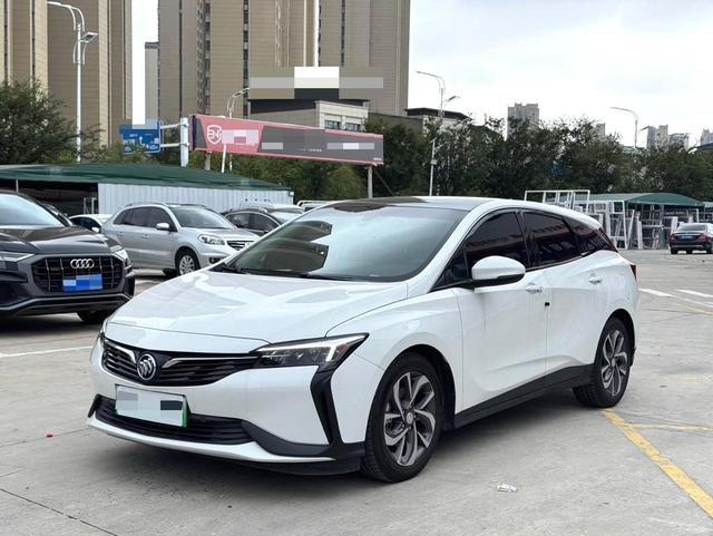 Micro Blue 6 PHEV 2022 connected and shared type