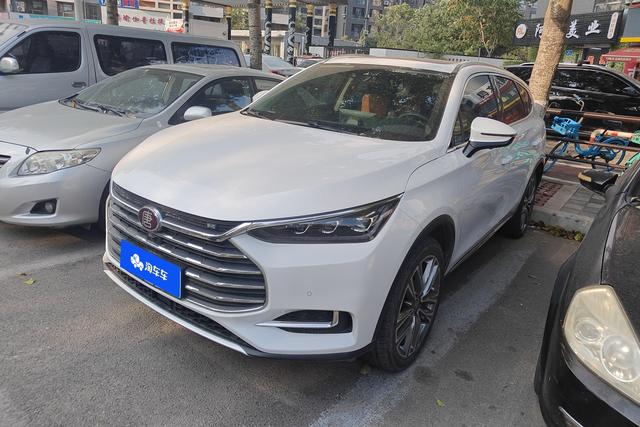 Tang 2019 2.0T Automatic Zhilian Premium 7-seater Country VI