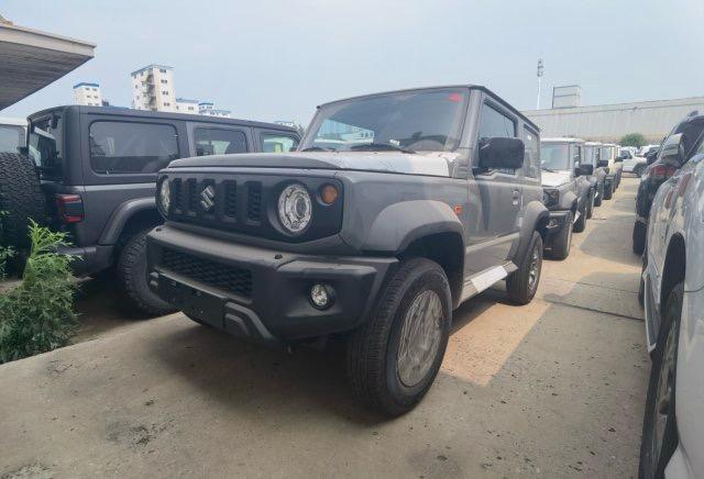 Jimny (import) 2025 1.5L automatic four-wheel drive 4-seater parallel import