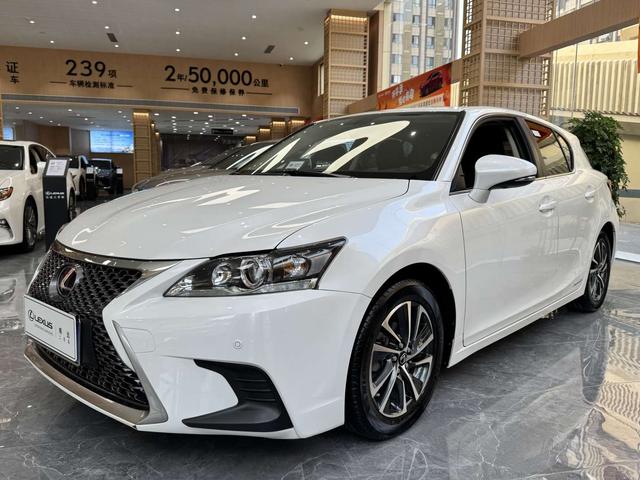 Lexus CT 2017 CT200h Comfort Edition Monochrome