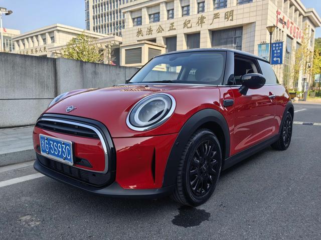 MINI 2023 model 1.5T ONE