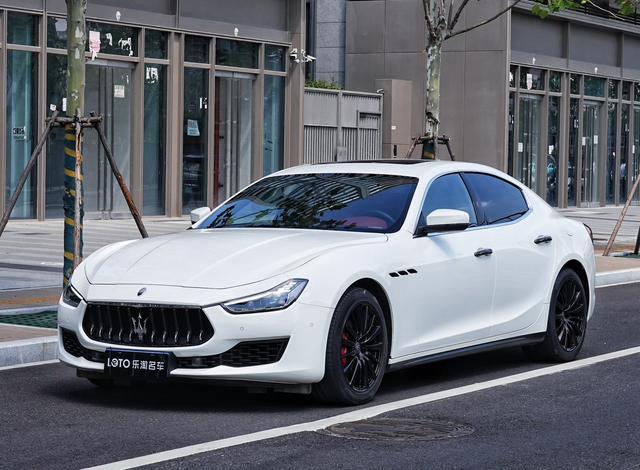 Ghibli 2019 3.0T 350Hp Standard Edition State VI