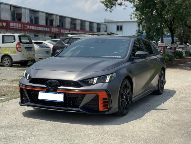 Shadow Leopard 2022 270T J16 R-Style Track Version