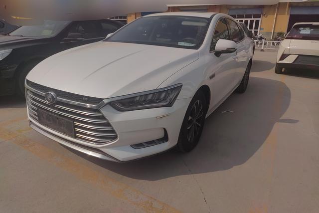 Qin Pro DM 2019 Super Power Edition 1.5TI Automatic Intelligent Link Powerful Dazzling Type National VI