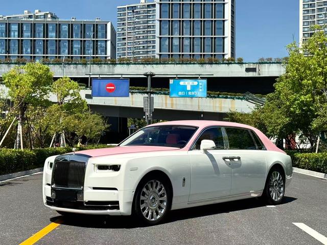 Phantom 2022 6.7T automatic four-wheel drive 4-seater