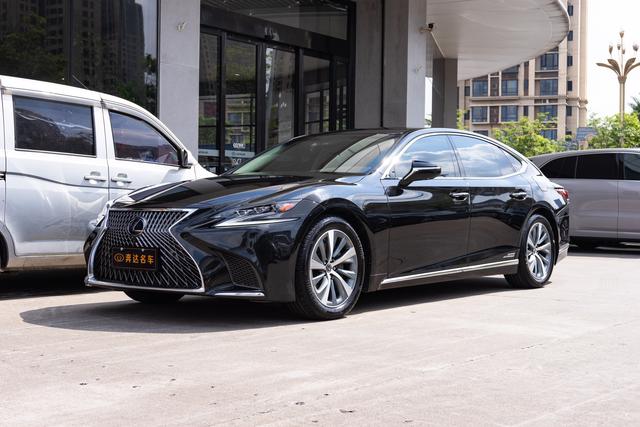Lexus LS 2018 500h Excellence Edition State V
