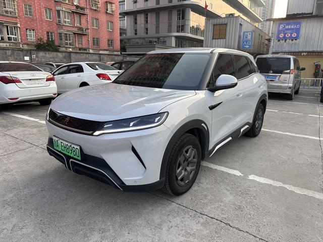 Yuan UP 2024 model 401KM vitality type