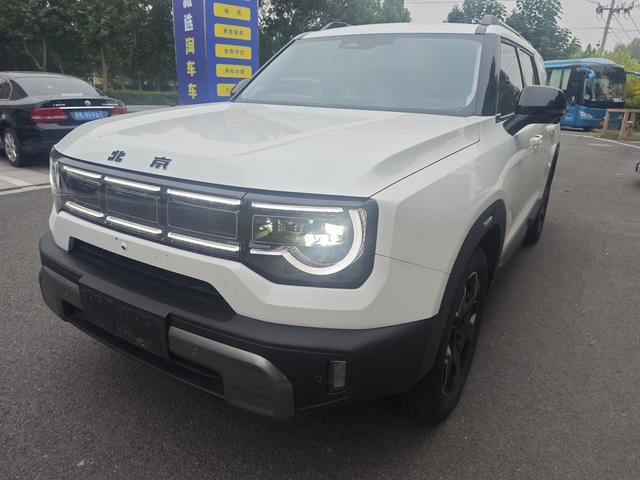 Beijing off-road BJ30 2024 1.5T DHT 4WD magic nuclear power drive Advanced Version