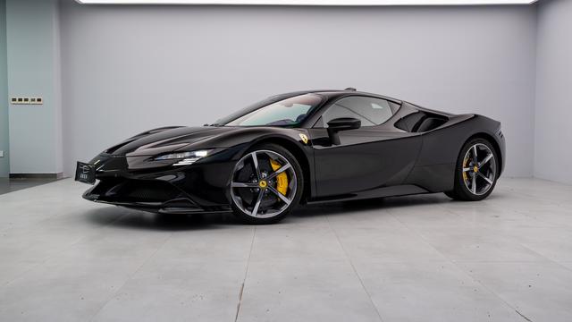 Ferrari SF90 2019 model 3.9T Standard Edition