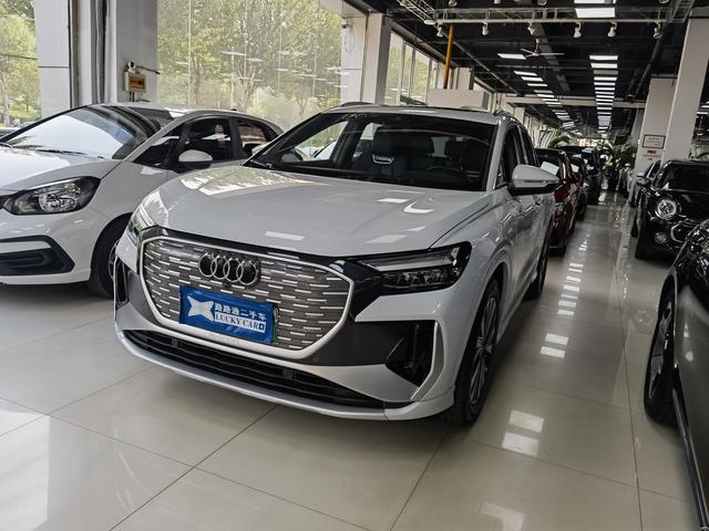 Audi Q4 e-tron 2022 40 e-tron Creative Edition