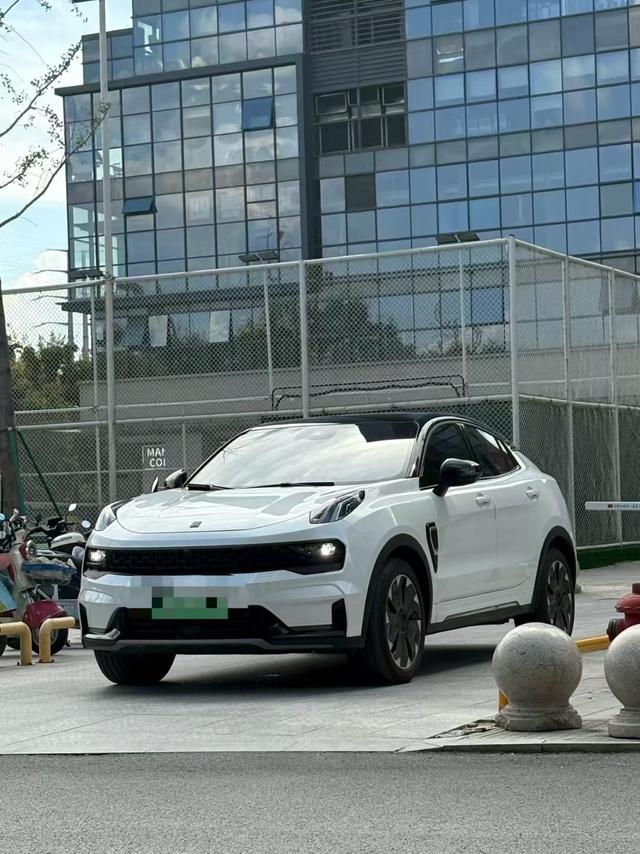 Lynk & Co. 05 EM-P 2021 PHEV 1.5 TD HALO