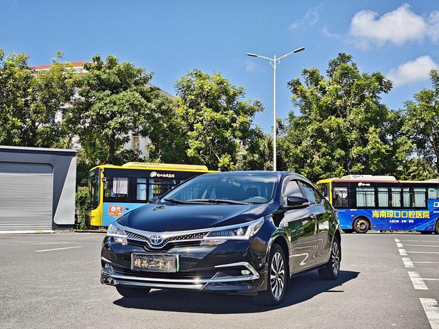 Corolla Twin Engine E+ 2019 1.8L Lead Edition