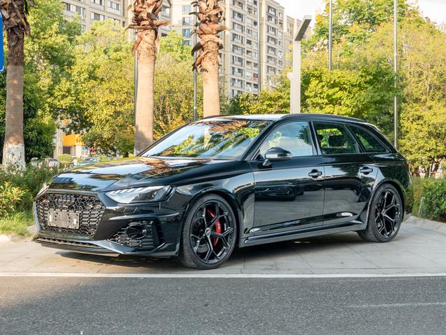 Audi RS 4 2024 RS4 2.9 T Avant fuel engine version