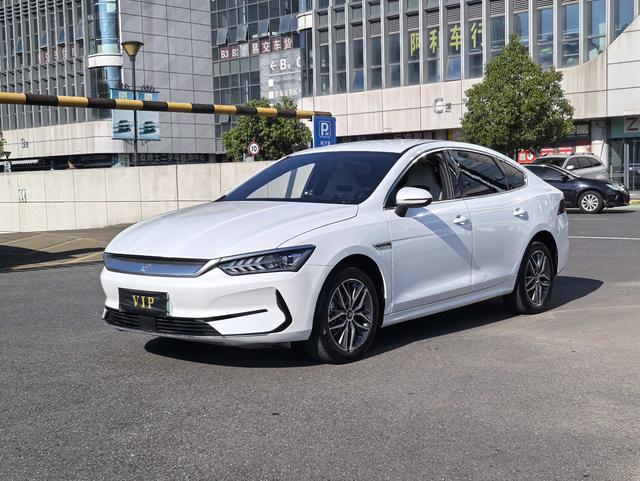 QIN PLUS EV 2023 Champion Edition 420KM LEADER
