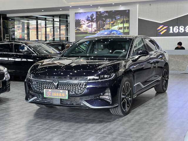 Lantu Chasing Light PHEV 2024 Ultra-long battery life Four-wheel drive Ultimate Edition