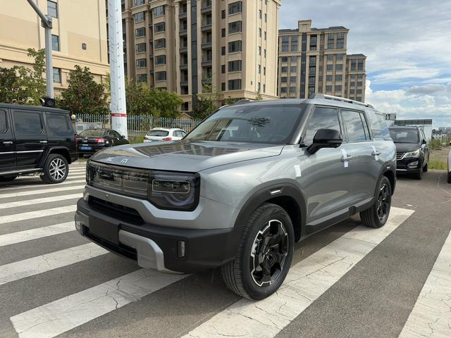 Beijing off-road BJ30 2024 1.5T DHT 4WD magic nuclear power drive Advanced Version
