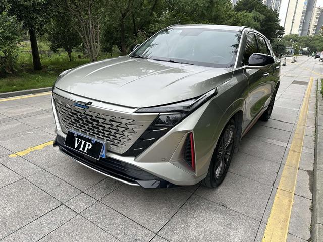 Changan Auchan Z6 2022 Blue Whale 1.5T DCT Zhizun Type