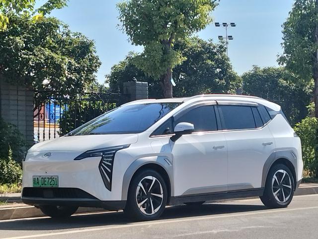 AION Y 2023 Plus 510 Smart Collar Edition