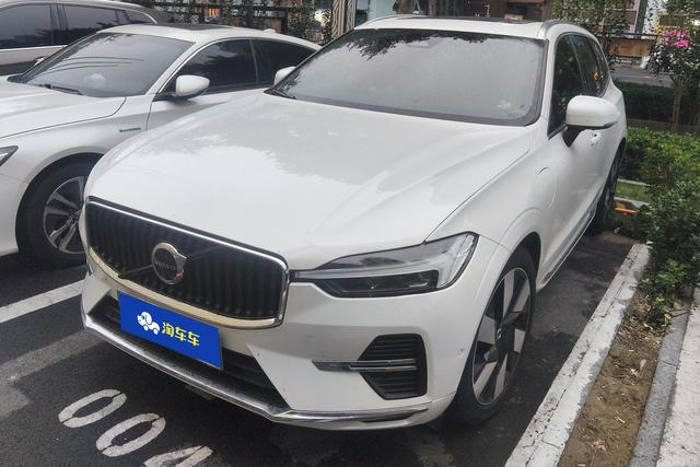 Volvo XC60 PHEV 2024 T8 four-wheel drive long battery life Zhiya Deluxe Edition