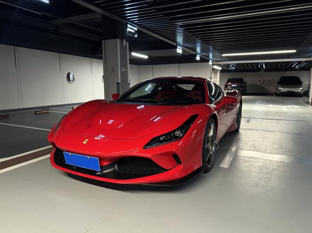 Ferrari F8 2019 Tributo 3.9T V8