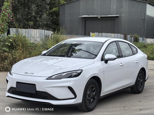 Seal 05DM 2025 Smart Driving Version DM-i 55KM Luxury