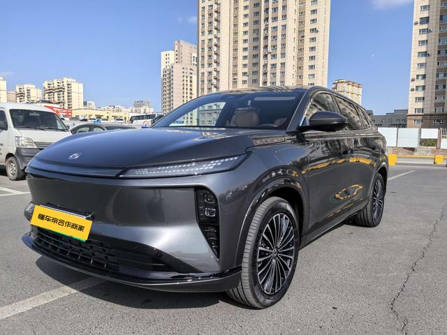 Dongfeng Fengshen L8 PHEV 2025 185KM Dream Edition