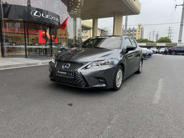 Lexus CT 2017 CT200h Elite Edition Monochrome