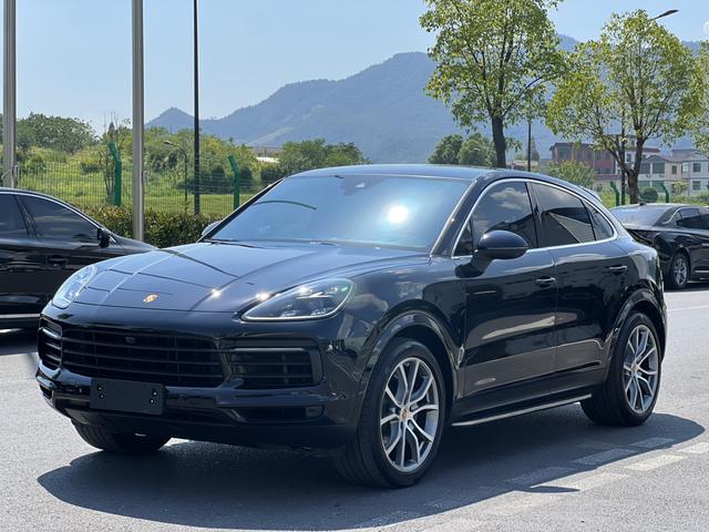 Cayenne Coupé 2022 Cayenne Coupé 3.0T Platinum