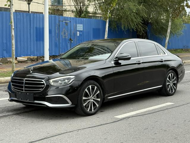 Mercedes-Benz E-Class PHEV model year 2022 secondary facelift E 350 e L Sedan