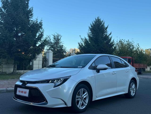 Regal 2022 185T CVT Luxury Edition