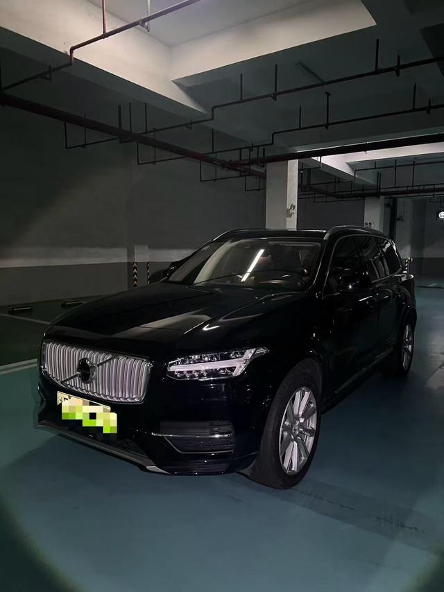 Volvo XC90 PHEV 2019 E-drive hybrid T8 personalized sports version 7-seater country V