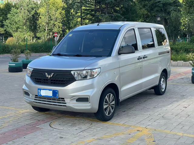 Wuling Hongguang V 2022 1.5L Jintuo Version Electric Booster