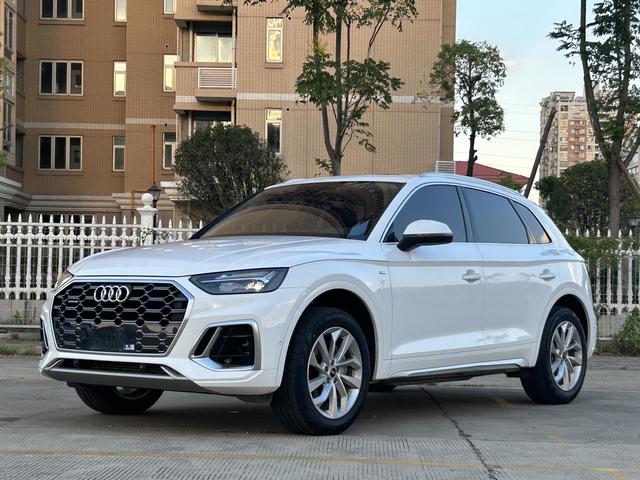 Audi Q5L 2022 Modified 40T Luxury Dynamic