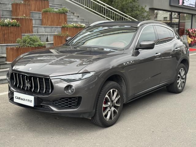 Levante 2018 3.0T 350Hp Standard Edition