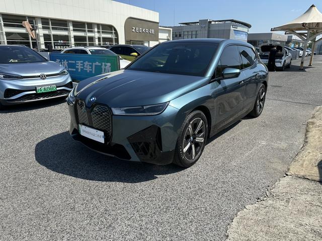 BMW iX 2022 xDrive40