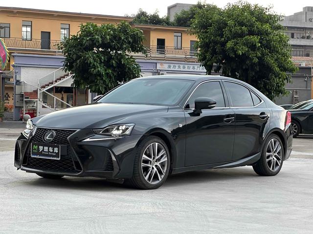 Lexus IS 2017 300 F SPORT Edition