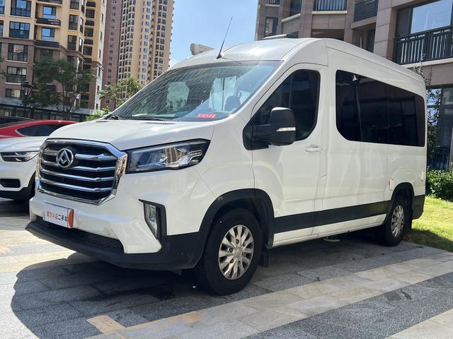 Xintu V90 2023 2.0T automatic rear drive 6-seater original customized version