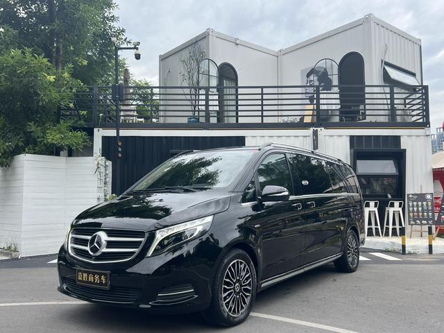 Mercedes-Benz V-Class 2018 V 260 L Premium Plus National VI