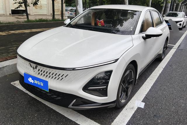 Wuling Starlight PHEV 2023 150 Advance Edition