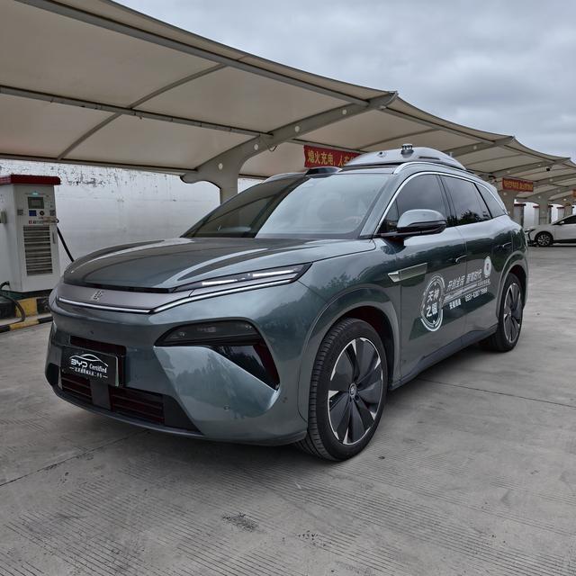 Tang L DM 2025 DM-p 175KM four-wheel drive drone player version