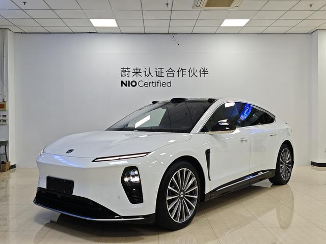 Модель Nio ET9 2025 мощностью 102 кВт*ч
