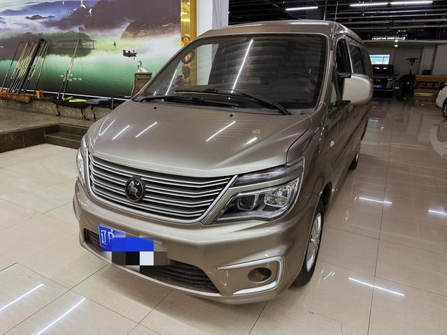 Lingzhi 2022 model M5 1.6L 7-seater practical type