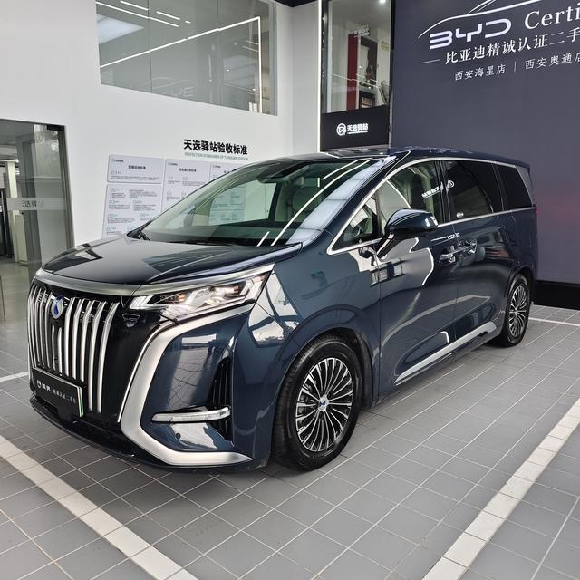 Denza D9 EV 2024 600 four-wheel drive flagship model